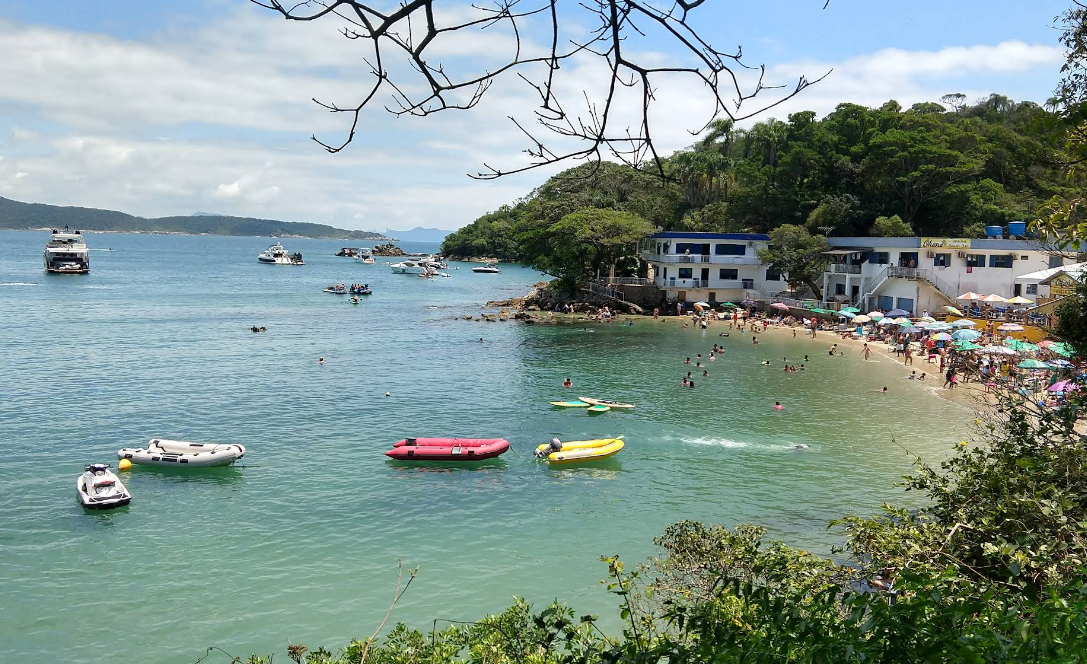 Praia da Sepultura: El "acuario natural" de Bombinhas